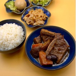 精選午餐 11:30-14:30 供應